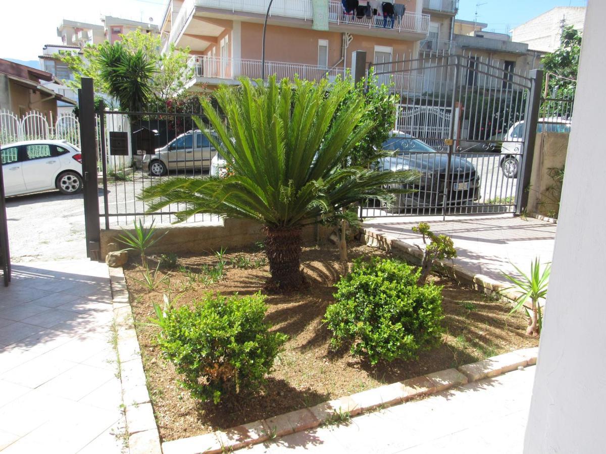 La Cycas Panzió Trabia Kültér fotó